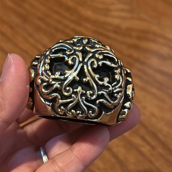 DeLeon tequila bottle decorative top - Picture 4 of 5